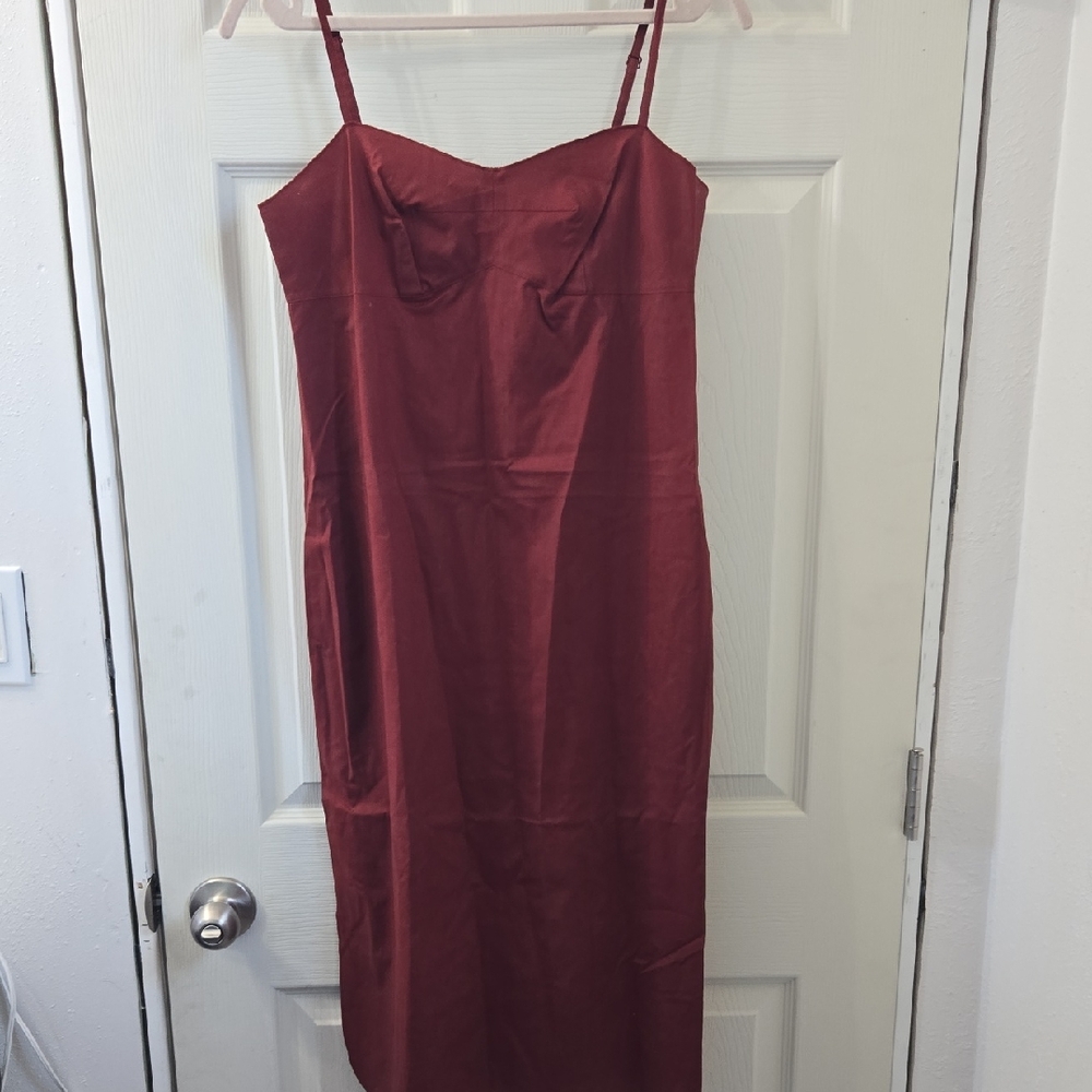 Maroon Sheath